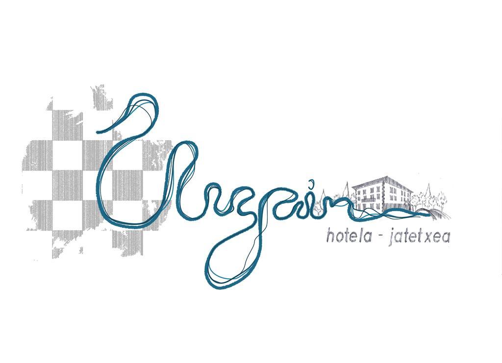 Hotel Urgain Oronoz-Mugaire Екстер'єр фото